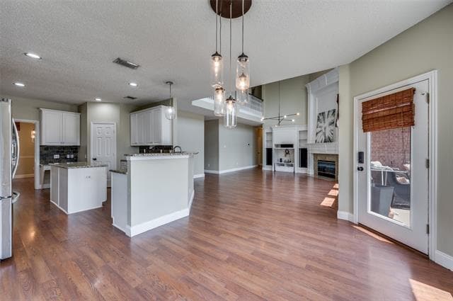 Building Photo - 9610 Windy Hollow Dr