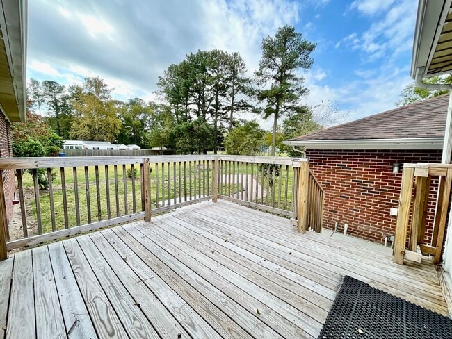Building Photo - All Brick Ranch Home in Kempsville W/HUGE Yard - Sunroom - Detached 2-Car Garage PLUS Workshop & ...