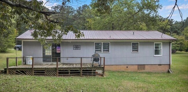 Building Photo - 144 Burch Ave