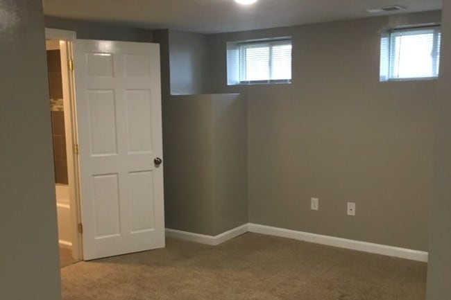 Building Photo - 172 Oakland Ave