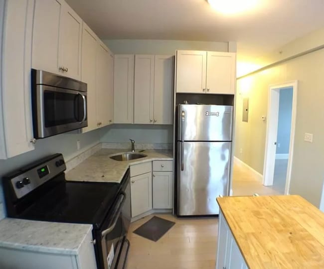 Building Photo - 41 Washburn St