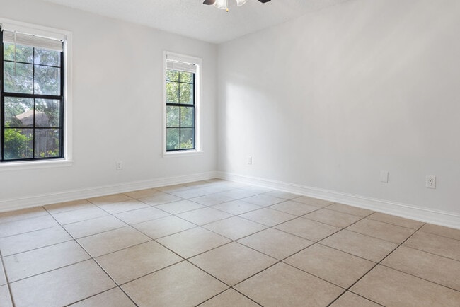 Building Photo - 5236 Treetops Dr
