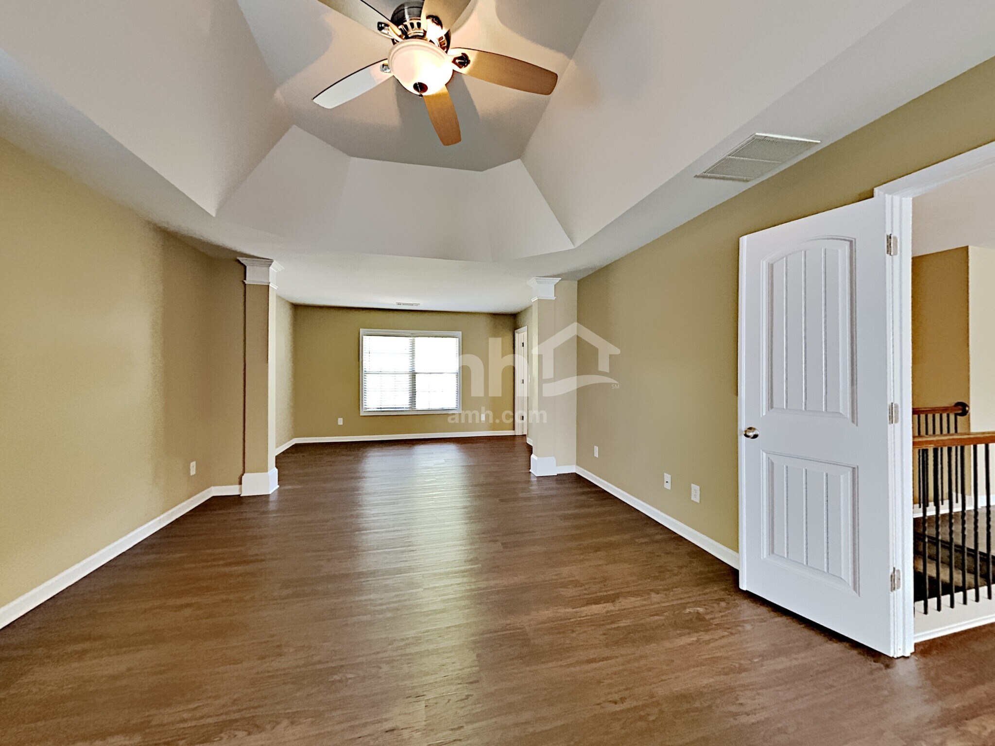Building Photo - 5655 Livingston Ct
