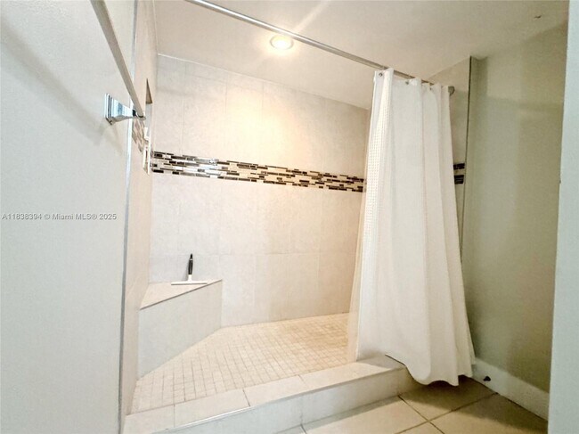 Building Photo - 3850 Galt Ocean Dr