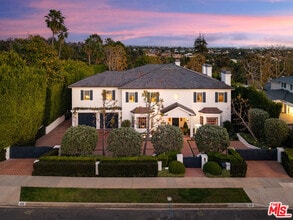 Building Photo - 458 Toyopa Dr