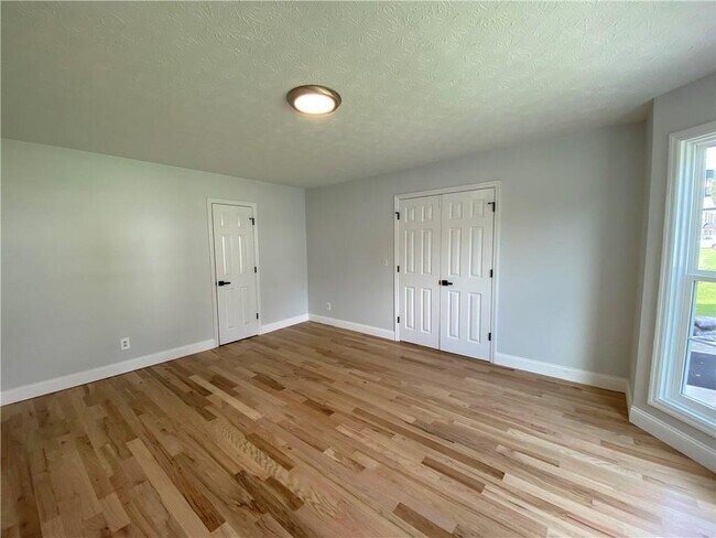 Building Photo - 1855 Big Haynes Ct SW