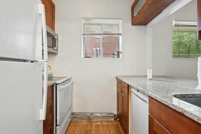 Building Photo - 995 Massachusetts Ave