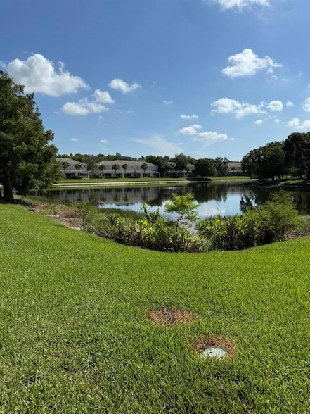 Building Photo - 4866 Palmbrooke Cir