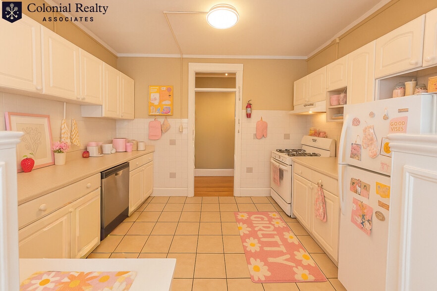 Building Photo - 68 Egmont St