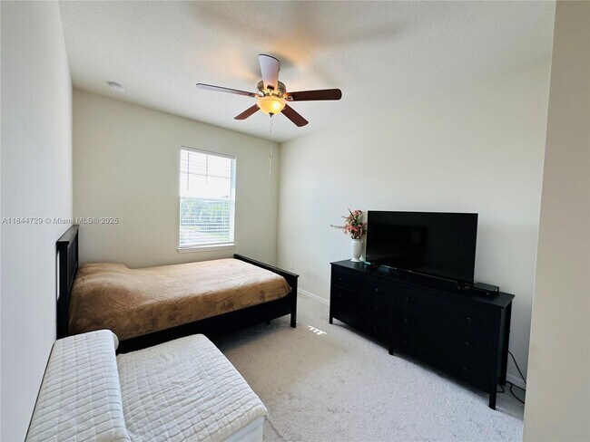 Building Photo - 4950 Eucalyptus Dr