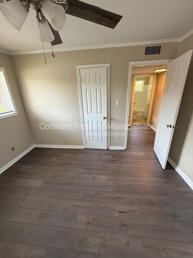Building Photo - 4237 Ayers Rd