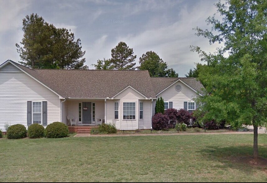 Building Photo - 6 Pearle Brook Ln