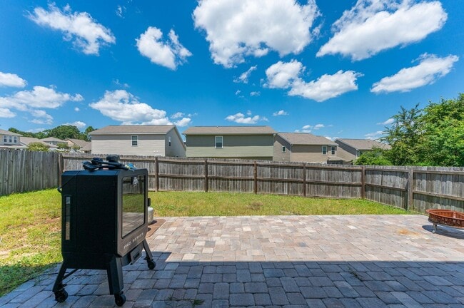 Building Photo - 202 Wainwright Dr