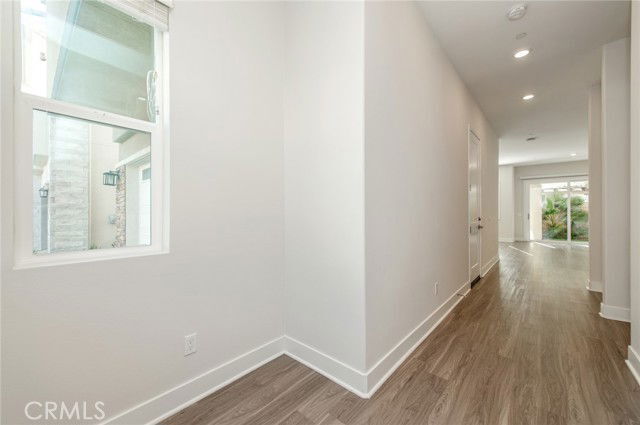 Building Photo - 631 Cardona