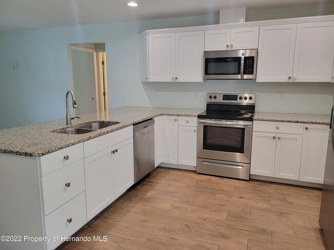 Building Photo - 1182 Hallcrest Ave