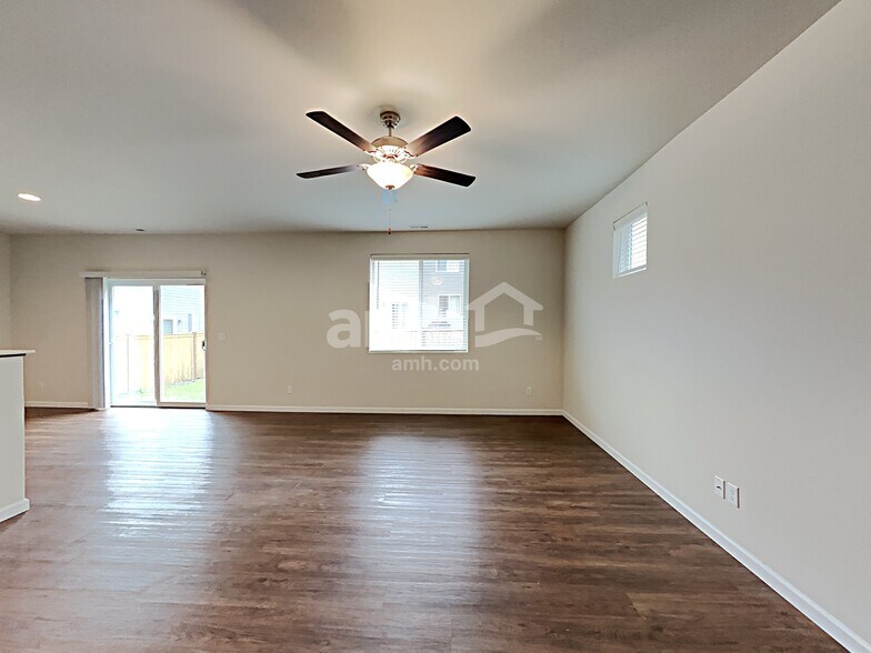 Building Photo - 19015 112th Ave Ct E