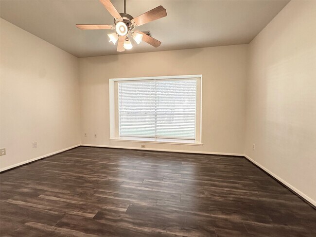 Building Photo - 16315 Cobble Springs Ct