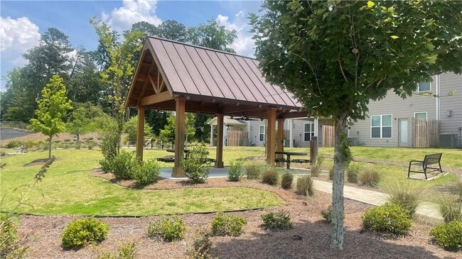 Building Photo - 6761 Cedar Glen Rd