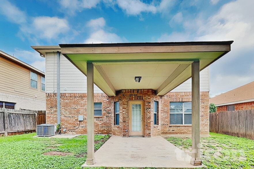Building Photo - 8210 Grissom Cir