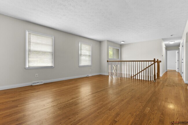 Building Photo - 3330 Tisdale Dr