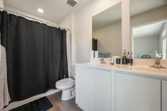 Building Photo - 203 Ridgley Blvd