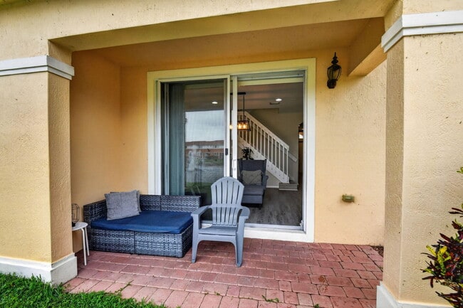 Building Photo - 7392 Briella Dr