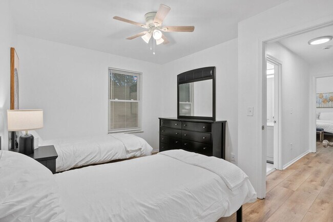 Building Photo - 16401 Baja Ct