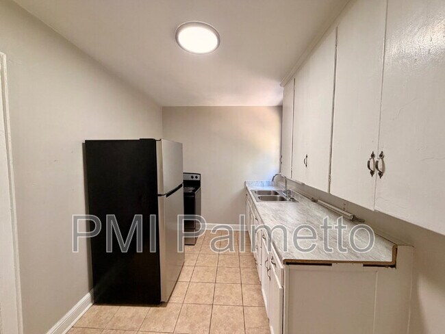 Building Photo - 1304 Mt Vernon St