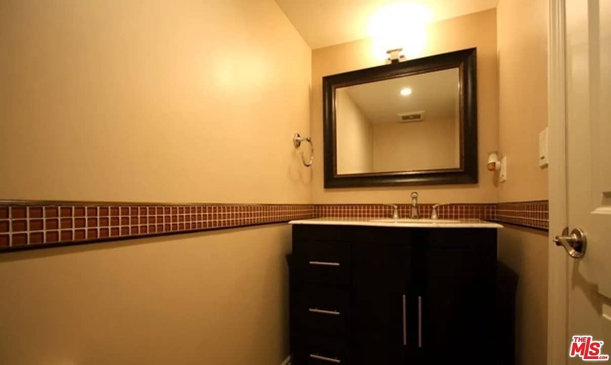 Building Photo - 1834 Euclid St