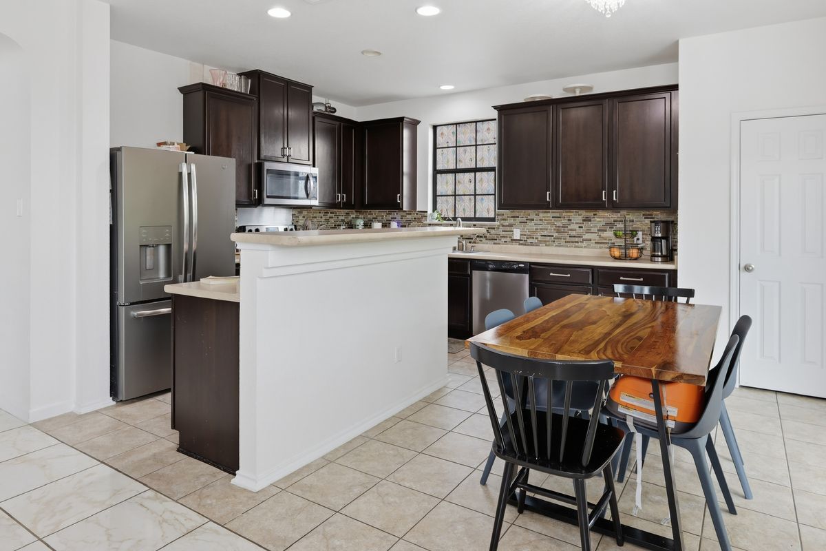 Building Photo - 1083 Tumbleweed Trail