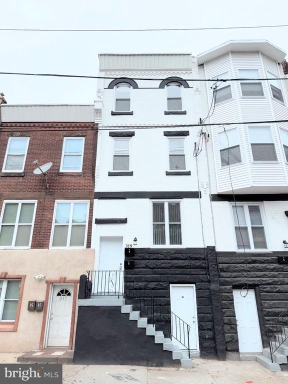 Primary Photo - 319 E Lehigh Ave