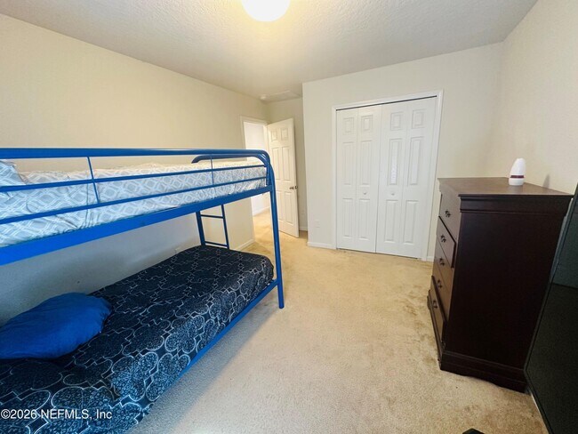 Building Photo - 12573 Grn Mdw Dr