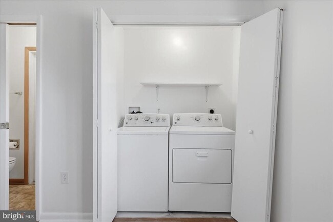 Building Photo - 210 Stafford Dr