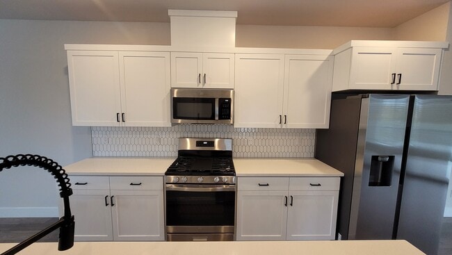 Building Photo - 7065 NW Bountiful Terrace