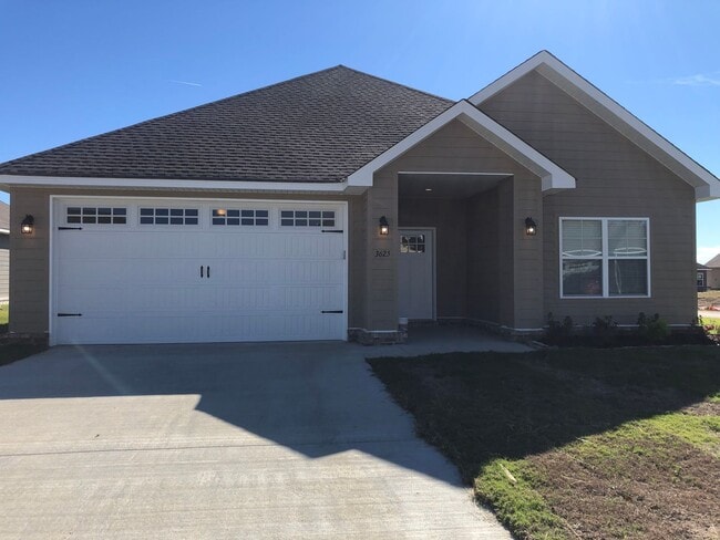 Primary Photo - 3 Bedroom Home in Valley View PRE LEASE