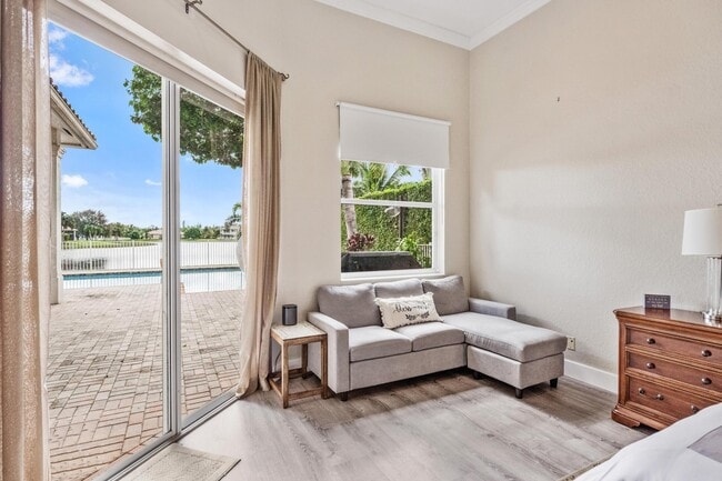 Building Photo - 11710 Paradise Cove Ln