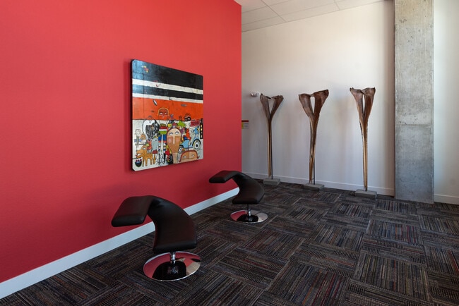 Building Photo - 3500 S Corona St