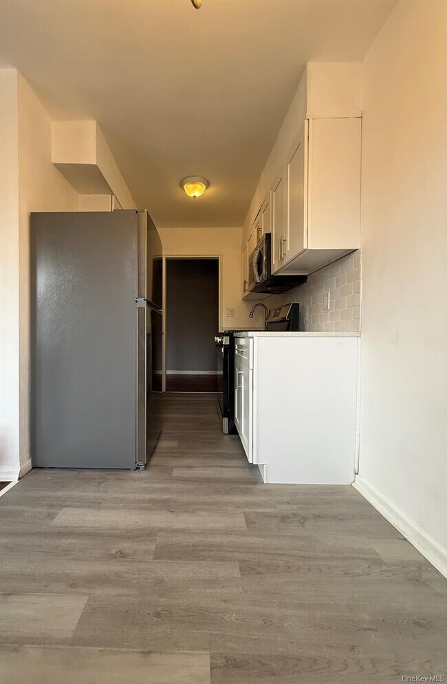 Building Photo - 1 Vincent Rd