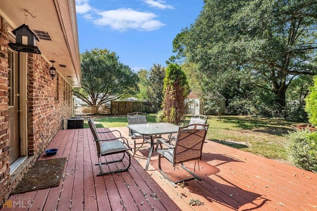 Building Photo - 3730 Marlborough Dr