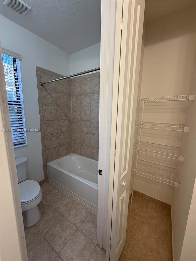 Building Photo - 3299 W 96 Pl