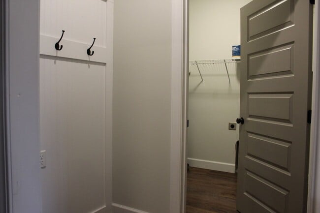 Building Photo - 242 Cypress Ridge