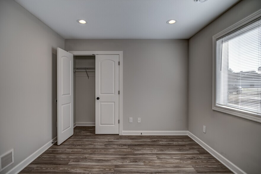 Building Photo - 1636 Gunston Dr