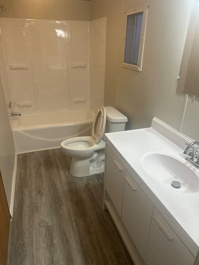 Building Photo - Newly Remobile Home For sale