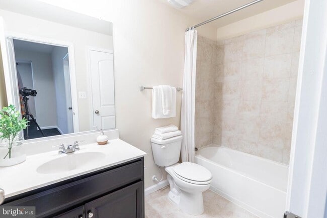 Building Photo - 4340 Chapel Rd