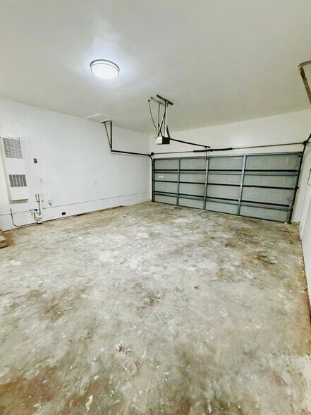 Building Photo - 403 Margo St