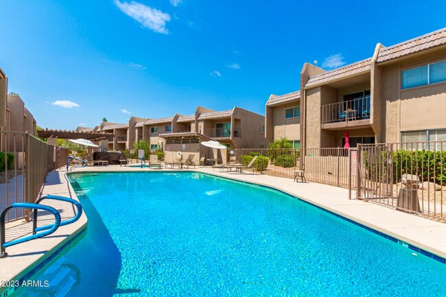 Building Photo - 7436 E Chaparral Rd