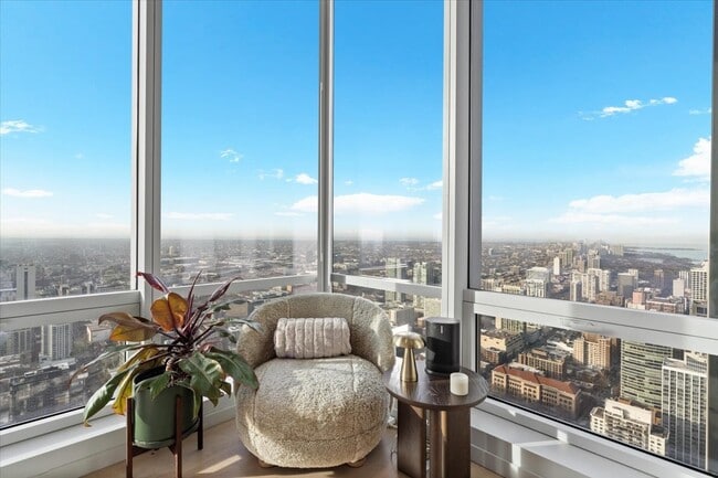 Building Photo - 14 W Superior St