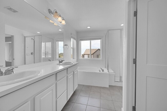 Building Photo - $3,125.00 - 4 Bedroom, 3.5 Bathroom, Singl...