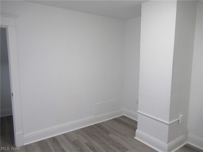 Building Photo - 378 Columbus St