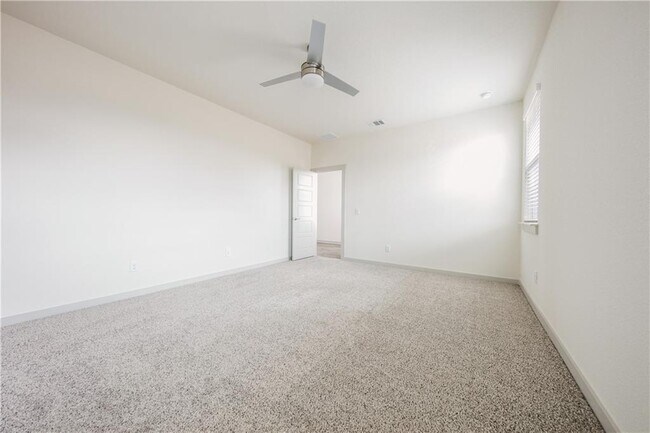 Building Photo - 101 Parryi Cove